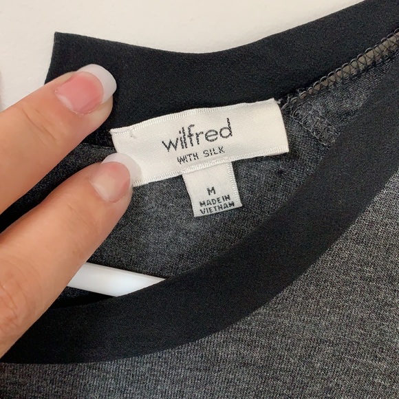 WILFRED ARITZIA BLACK GREY SIDE SLIT WOMEN TOPS SIZE M - Picture 5 of 6